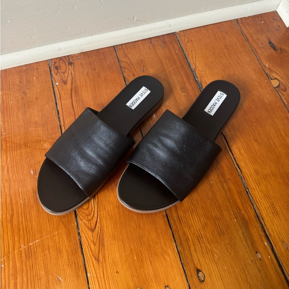 Steve Madden Black Leather Sandals